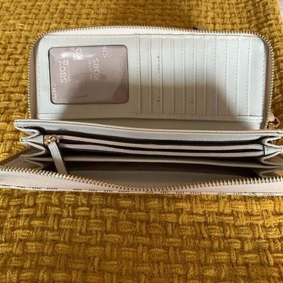 Michael Kors Collection Cream and Gray Wallet with MK Pattern and Wrist Strap - Picture 7 of 12